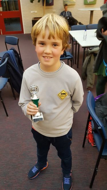 Joris trots op zijn beker voor de 3e plaats!