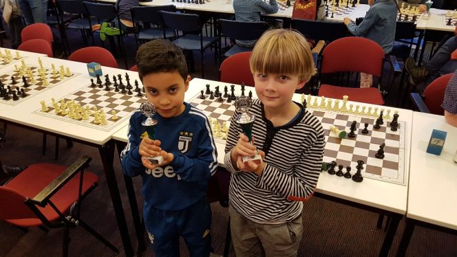 Badr met de 2e prijs, Tycho met de 1e prijs!!!