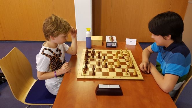 Robin tegen Jungbin